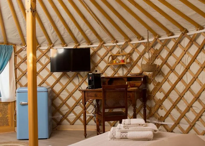 Yurta Glamping San Leone & Casa Baia Blu فندق مبيت وإفطار 3*
