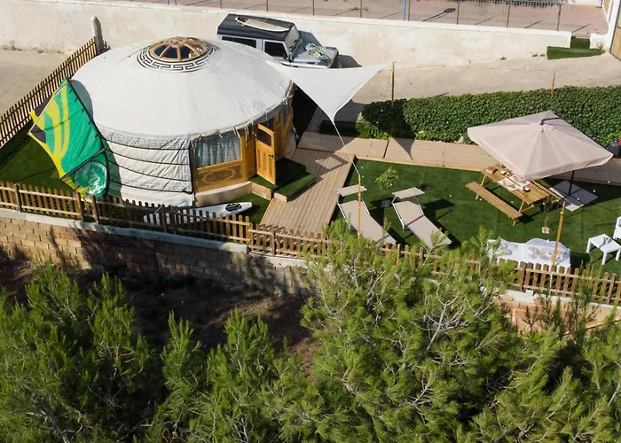Yurta Glamping San Leone & Casa Baia Blu فندق مبيت وإفطار