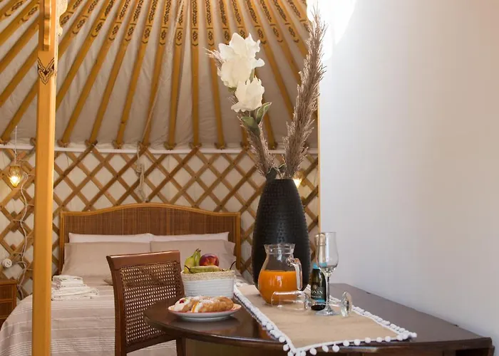 Yurta Glamping San Leone & Casa Baia Blu Nocleg ze śniadaniem