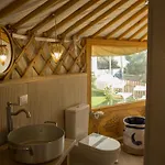 Yurta Glamping San Leone & Casa Baia Blu 3*