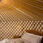 Yurta Glamping San Leone & Casa Baia Blu Bed & Breakfast
