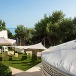 Panzió Yurta Glamping San Leone - Tra Mare-Pineta 3*
