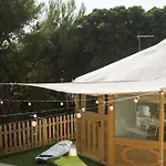 Yurta Glamping San Leone & Casa Baia Blu Bed & Breakfast 3*