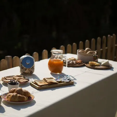 Yurta Glamping San Leone & Casa Baia Blu Couette-café