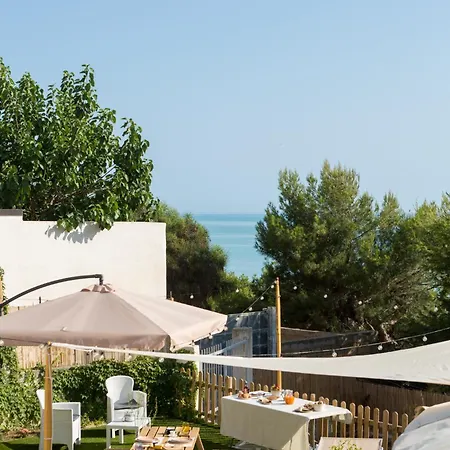 Yurta Glamping San Leone & Casa Baia Blu Couette-café 3*