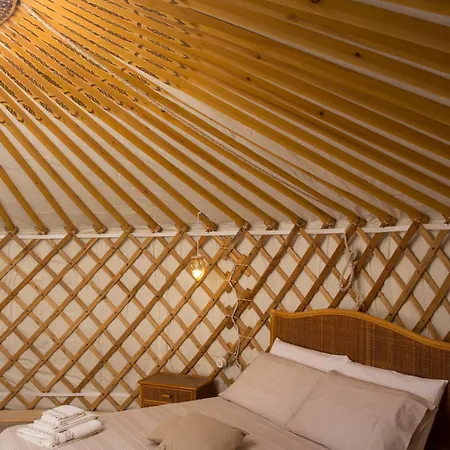 Yurta Glamping San Leone & Casa Baia Blu Couette-café