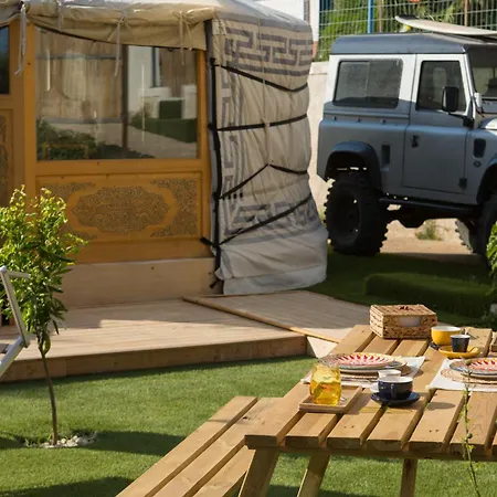 Yurta Glamping San Leone & Casa Baia Blu Couette-café 3*