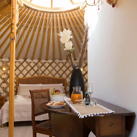 Yurta Glamping San Leone & Casa Baia Blu Couette-café