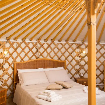Yurta Glamping San Leone & Casa Baia Blu 3*