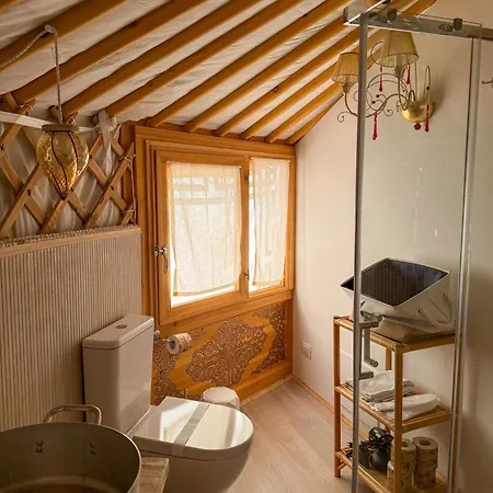 Couette-café Yurta Glamping San Leone & Casa Baia Blu 3*