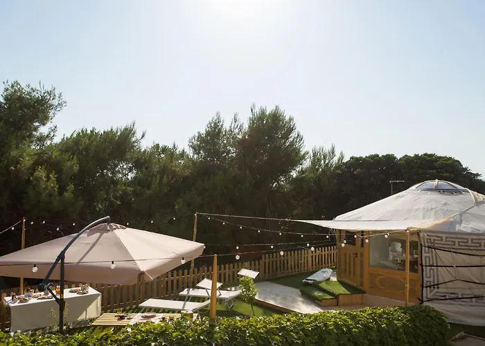 Frühstückspension Yurta Glamping San Leone & Casa Baia Blu