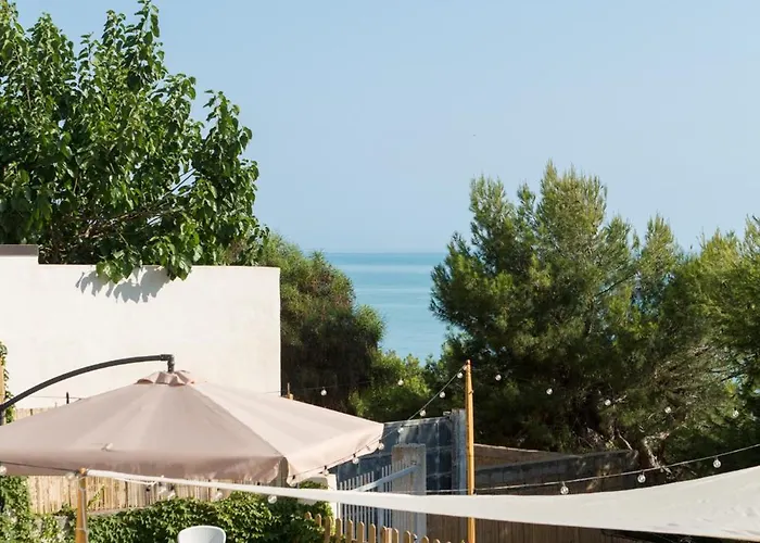 Yurta Glamping San Leone & Casa Baia Blu Frühstückspension 3*