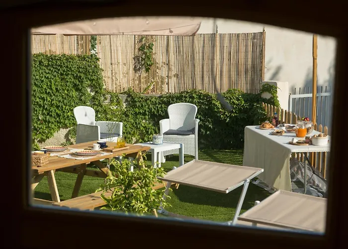 Panzió Yurta Glamping San Leone & Casa Baia Blu 3*