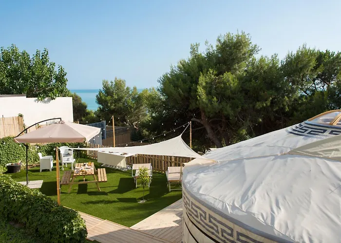 Panzió Yurta Glamping San Leone & Casa Baia Blu 3*
