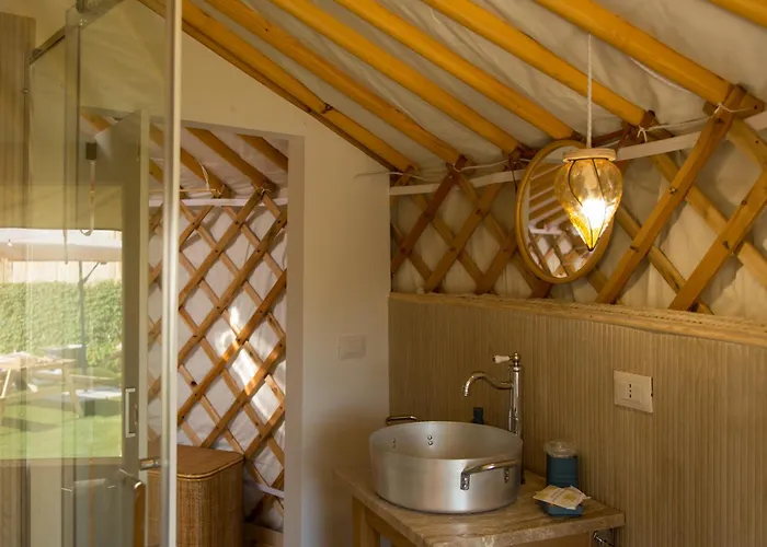 Frühstückspension Yurta Glamping San Leone & Casa Baia Blu 3*